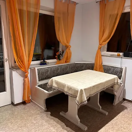 Premium Handwerker Zimmer Appartement